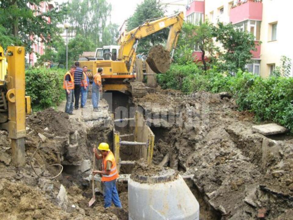 Locul în care s-a produs avaria de pe strada Lazăr Vicol