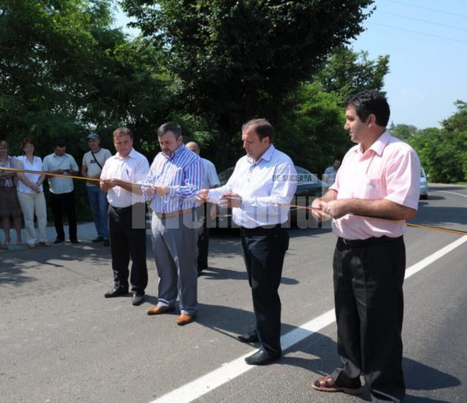 Recepția finală a lucrărilor de modernizare a drumului județean Salcea-Verești-Roșcani