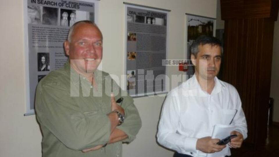Directorul executiv ASIROM, Martin Haschka, și directorul diviziei daune, Ovidiu Vădean, la Rădăuți Directorul executiv ASIROM, Martin Haschka, și directorul diviziei daune, Ovidiu Vădean, la Rădăuți