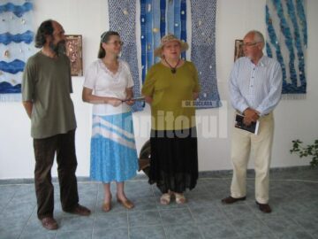 Viorel Grigoraș, Marcela Larionescu, Lucia Pușcașu și Valentin Ciuică, la vernisaj