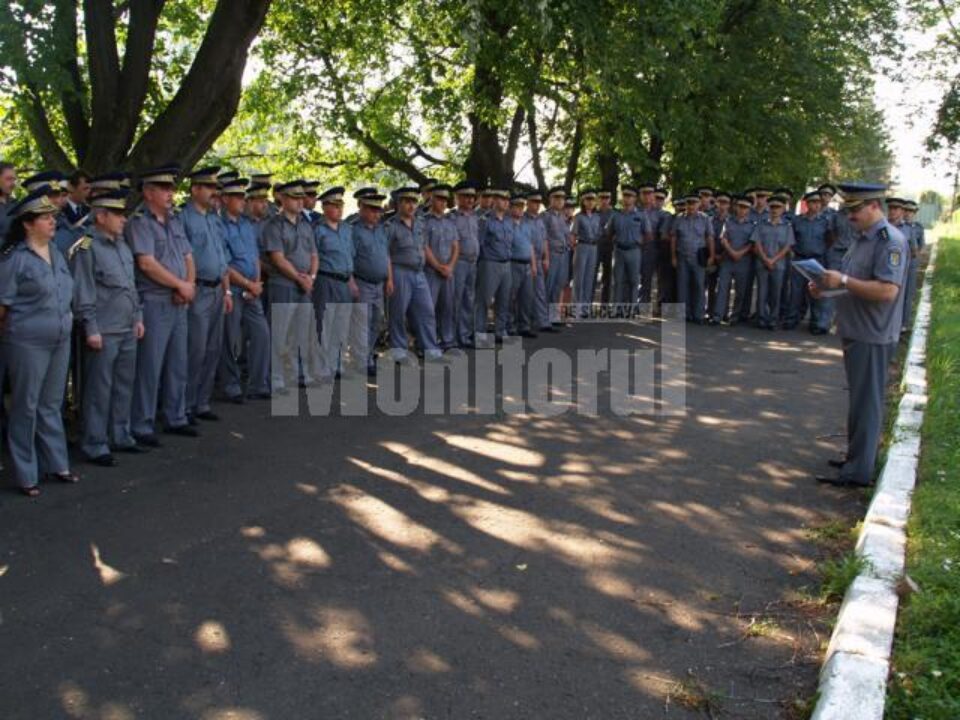 133 de lucrători din cadrul IJPF Suceava au fost avansați în grad cu ocazia Zilei Poliției de Frontieră Române 133 de lucrători din cadrul IJPF Suceava au fost avansați în grad cu ocazia Zilei Poliției de Frontieră Române