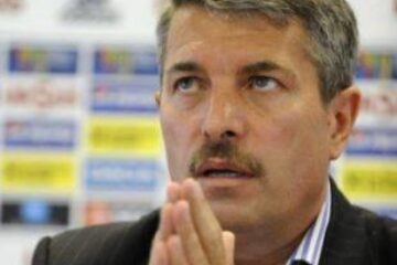 Vasile Avram vrea pedepsirea celor care i-au jignit pe arbitri