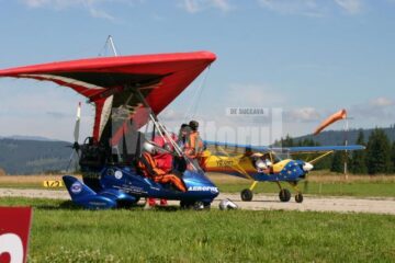 Motodeltaplan si avion