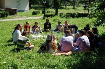 Adunarea Tinerilor Creștini Ortodocși: 400 de tineri din Mitropolia Moldovei și Bucovinei au stat două zile la Nemțișor
