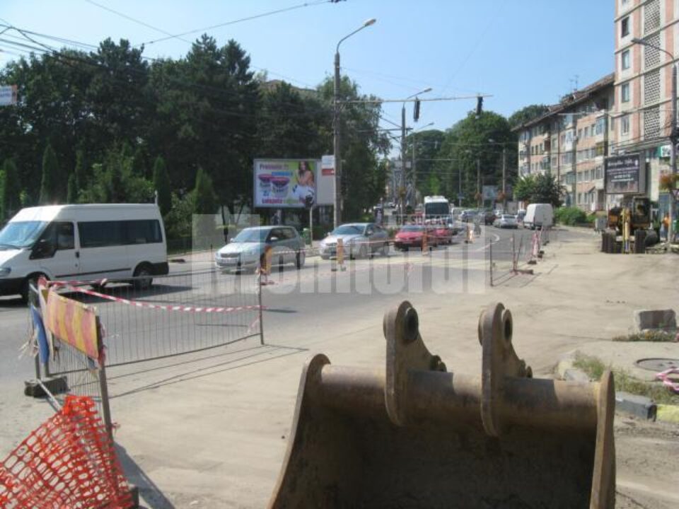 Lucrările ISPA de pe mijlocul bulevardului Ana Ipătescu trebuie realizate la o adâncime de peste șase metri Lucrările ISPA de pe mijlocul bulevardului Ana Ipătescu trebuie realizate la o adâncime de peste șase metri