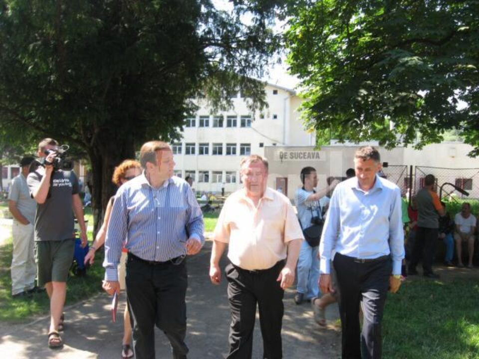 Gheorghe Flutur, în inspectie la Centrul de la Sasca Mică