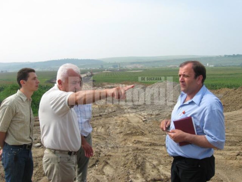 Gheorghe Flutur pe șantierul șoselei de centură de la Pătrăuți