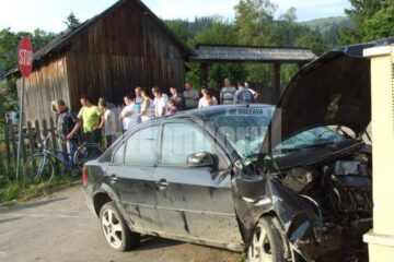 Fordul lui George Pîslaru s-a oprit în stâlpul din beton al unui gard