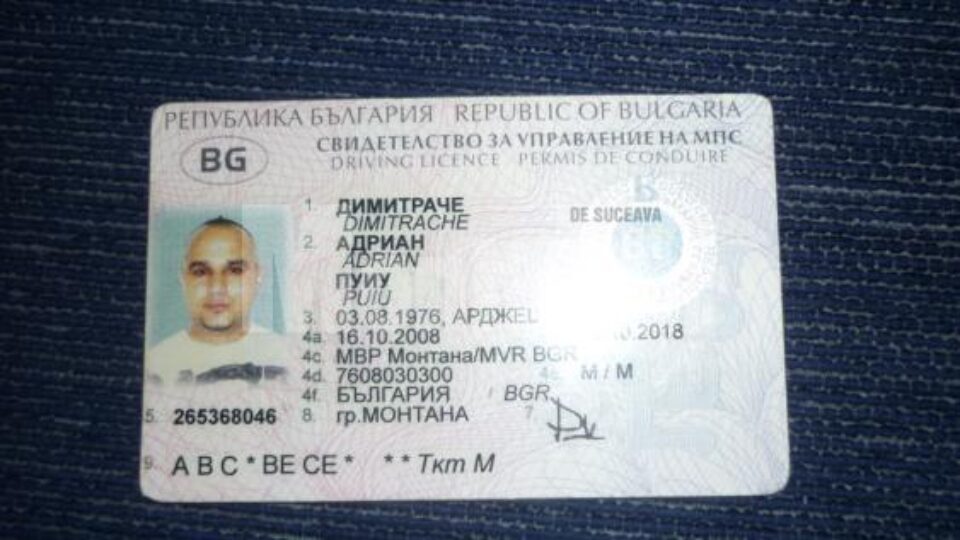 Permis bulgăresc falsificat, descoperit în urma percheziției la locuința lui Chideșa