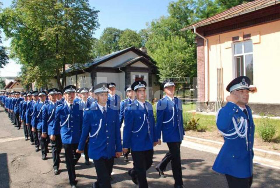 Concurență: Aproape zece candidați pe un loc, la admiterea la Școala Militară de Subofițeri Jandarmi Fălticeni