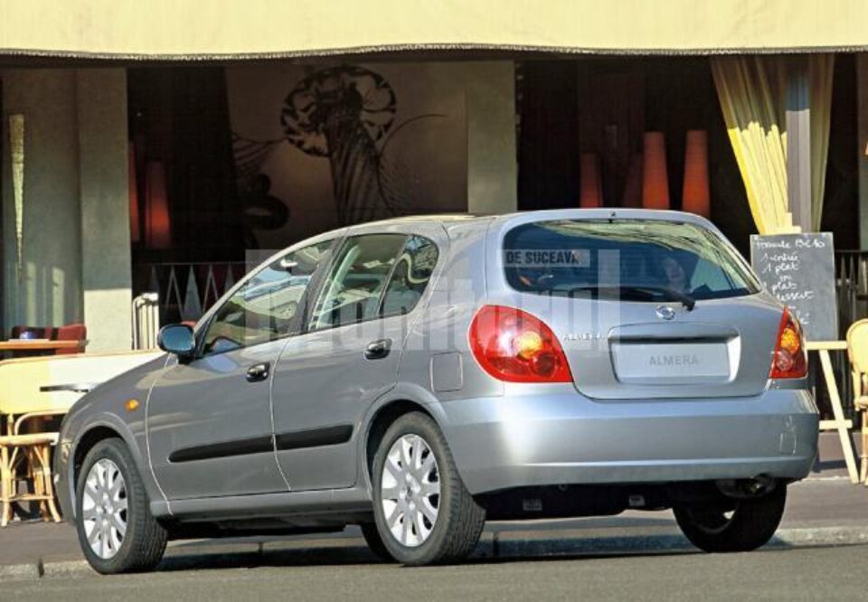 Nissan Almera