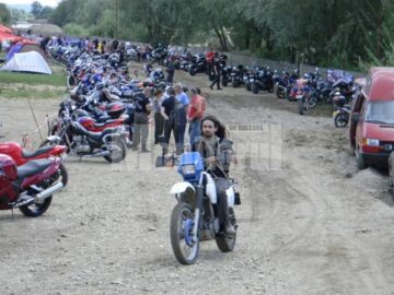 Sute de motociclete și aproape o mie de pasionați de motociclism au luat parte la cea de-a patra întrunire a Bukowina Motor Club
