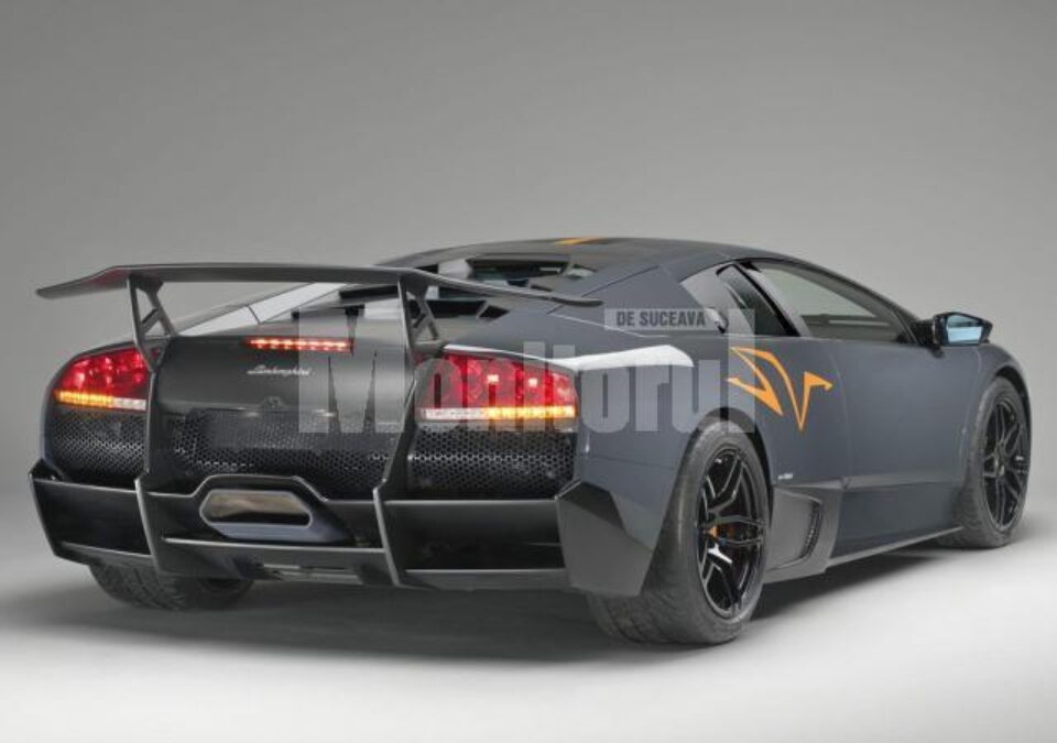 Lamborghini Murcielago LP 670-4 SV
