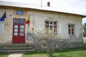 Școala Siliștea, Liteni