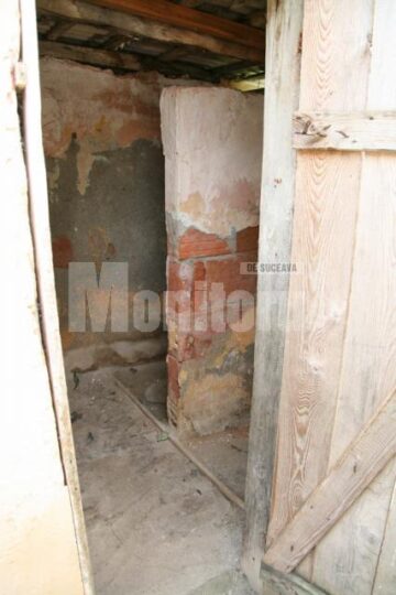 Situație: Început de an școlar printre moloz și schele, în zeci de unități de învățământ din județ