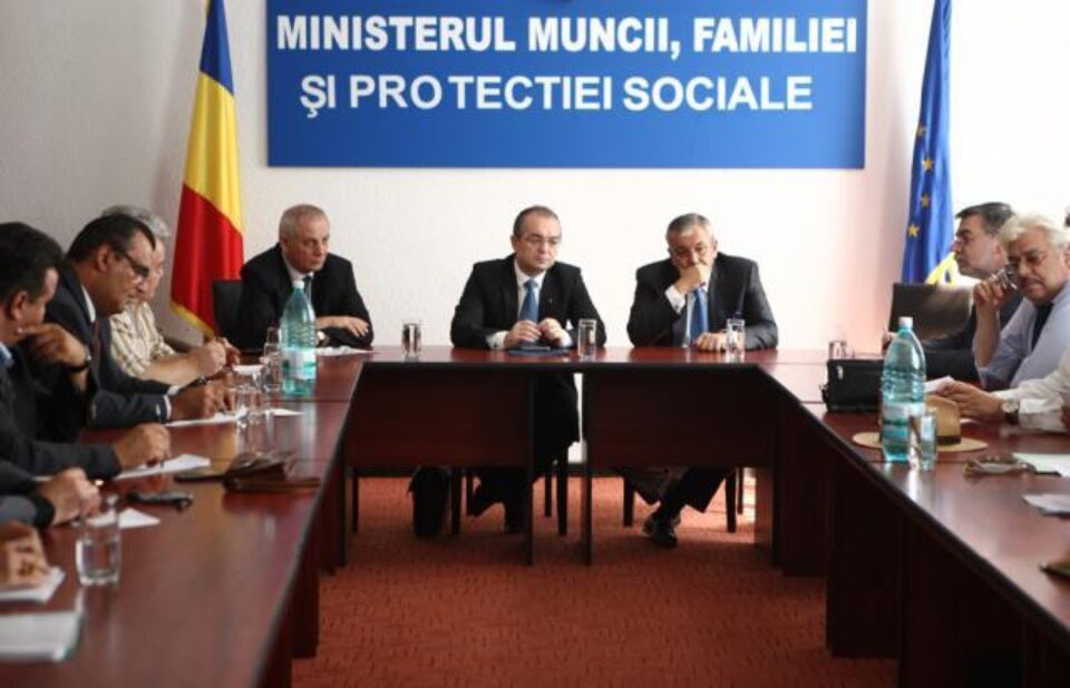 Reprezentanții Guvernului au făcut o nouă propunere privind salariul minim. Foto: CAPP