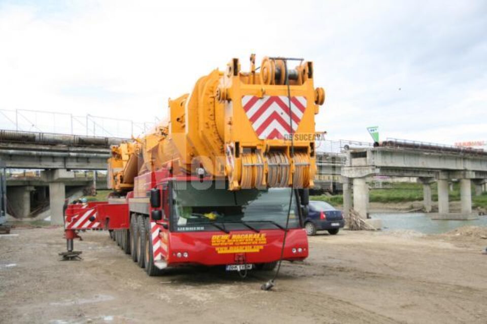 Închirierea unui astfel de utilaj costă peste 15.000 de euro pe zi
