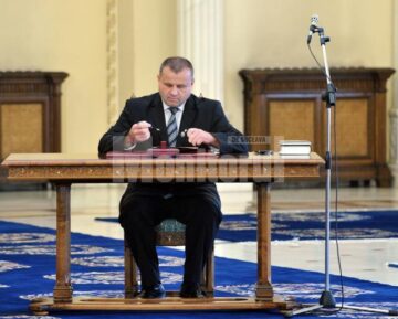 Noii miniștri au depus jurământul