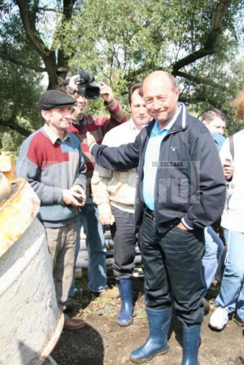 Nemulțumire: Băsescu: Ticăloșii care au cumpărat voturi cu dublarea pensiilor acum țipă