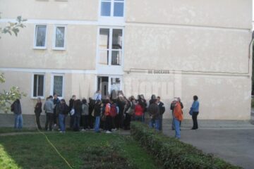 La cazare, studenții vor prezenta în mod obligatoriu o copie după buletinul sau cartea de identitate