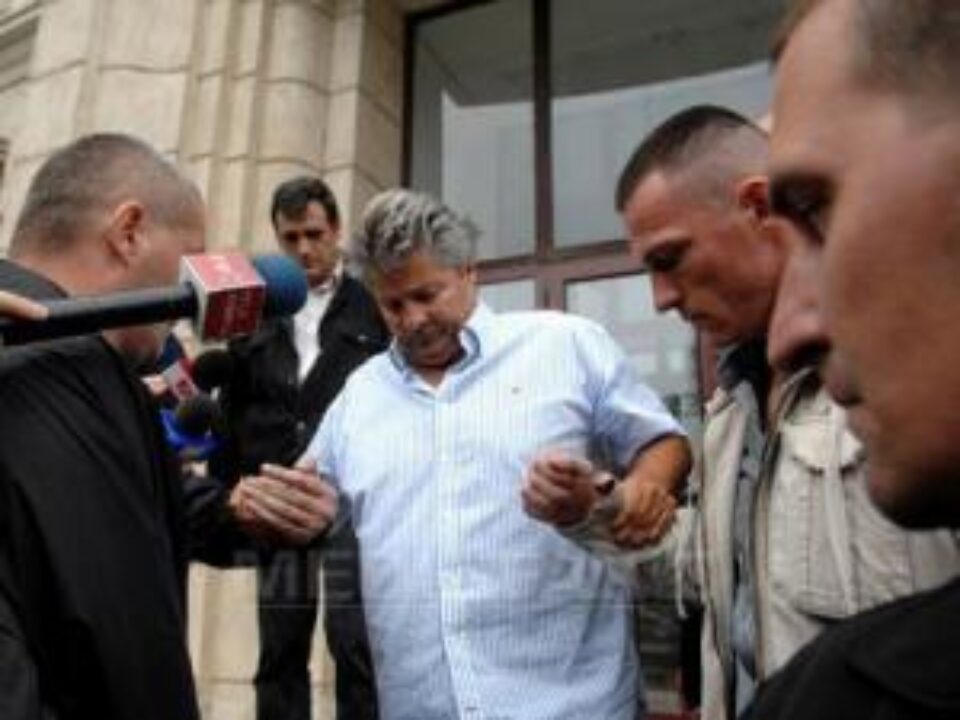 Sorin Ovidiu Vântu a fost reținut sub acuzația de favorizarea infractorului. Foto: MEDIAFAX