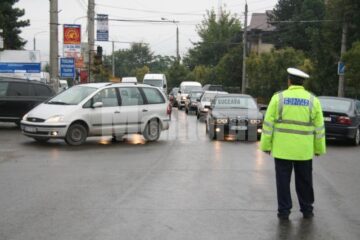 Haos: Trafic de coșmar în centrul Sucevei