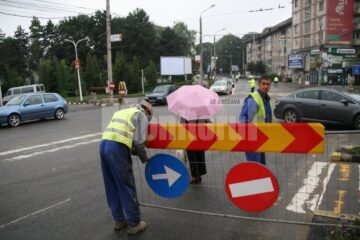 Haos: Trafic de coșmar în centrul Sucevei