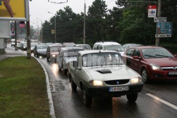 Haos: Trafic de coșmar în centrul Sucevei