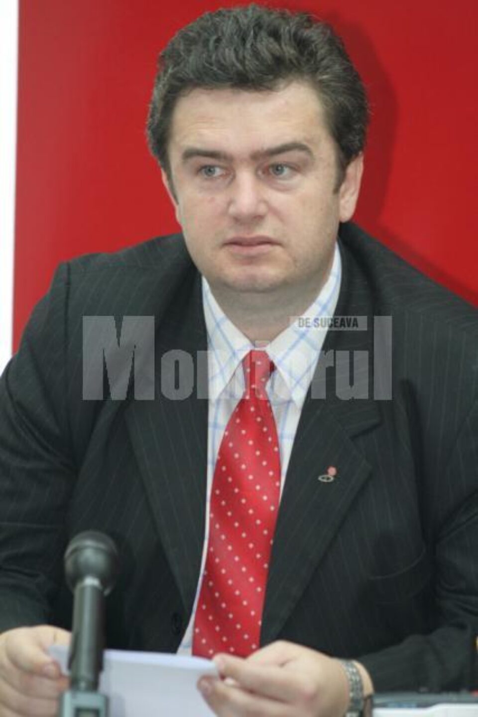 Cătălin Nechifor: „Nu putem să coborâm la nivelul lui Orest Onofrei”