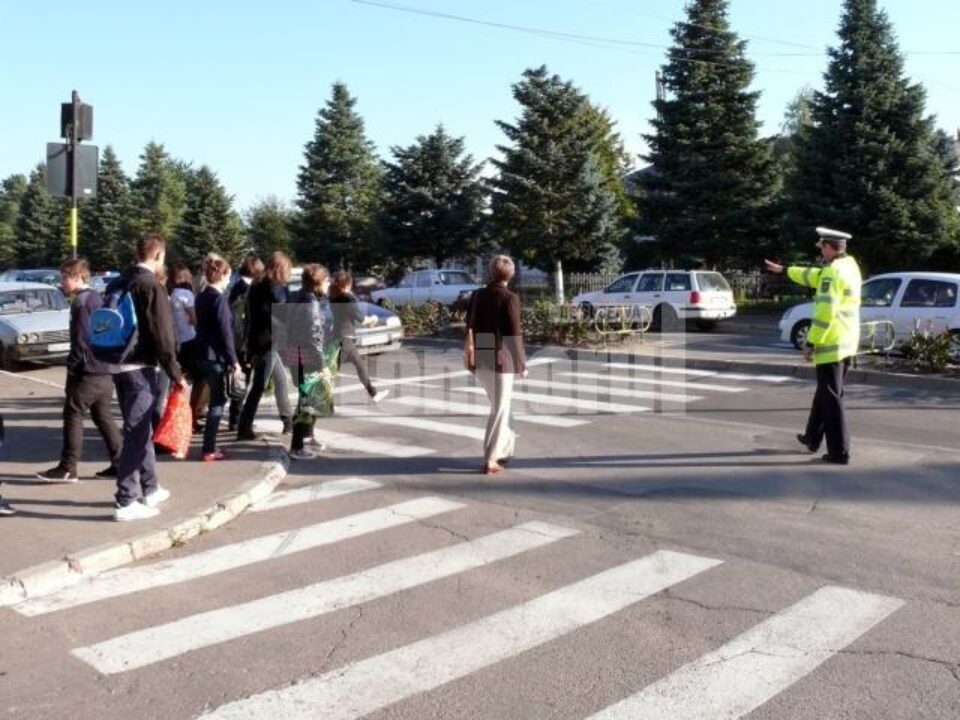 Politistii de la rutiera si prima zi de scoala