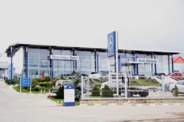 Mercedesul unei familii din Roman se află de mai bine de jumătate de an în curtea celor de la Restaco