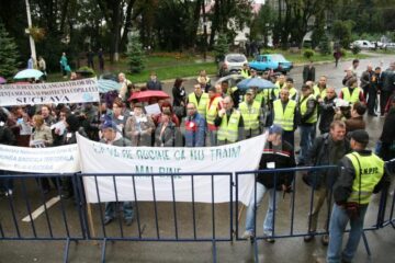 Protest: Numărul bugetarilor suceveni nemulțumiți nu ajunge nici la 150