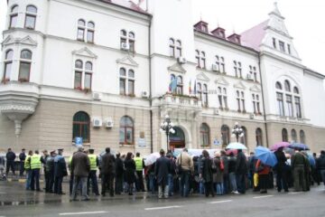 Protest: Numărul bugetarilor suceveni nemulțumiți nu ajunge nici la 150