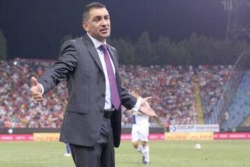 Ilie Dumitrescu a rezistat pe banca Stelei doar câteva săptămâni