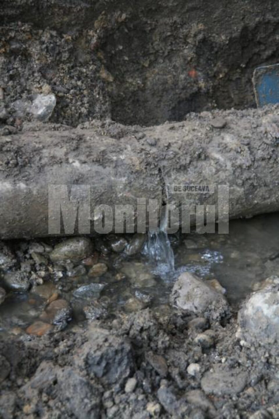 Conducta de azbociment care dă batai de cap locuitorilor de pe Alexandru cel Bun
