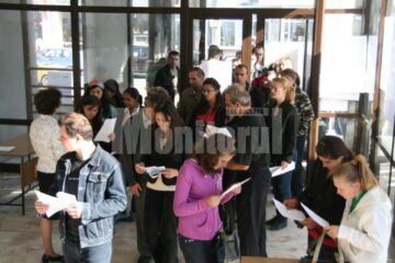 Deși au venit în număr mic la Bursă, tinerii tot nu și-au găsit, în majoritate, de lucru