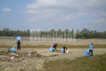 Succes: Campania de curățenie "Let’s Do It, Romania!" a strâns la Suceava peste 2000 de voluntari