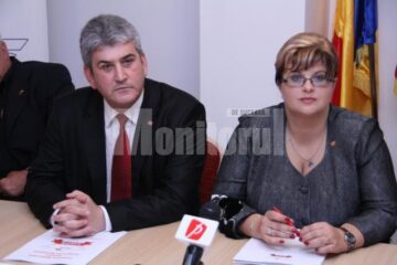 Atitudine: Ministrul Apărării, iritat de întrebările ziariștilor suceveni pe alte teme decât alegerile în UNPR Suceava
