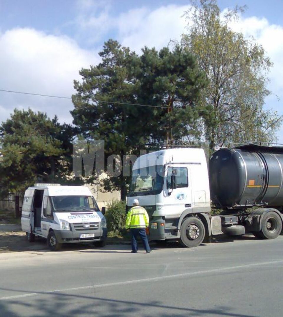 Inspectorii Autorității Rutiere Române (ARR), agenția Suceava, au controlat mașinile care transportau mărfuri și substanțe periculoase