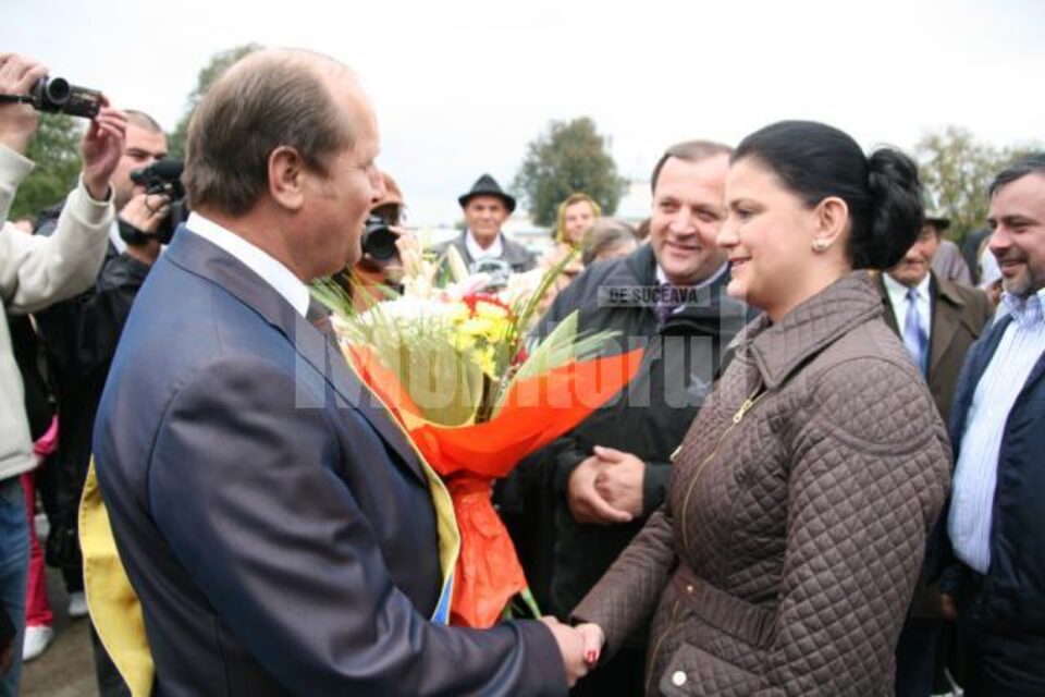 Primarul Solcan o întâmpină pe Anca Boagiu