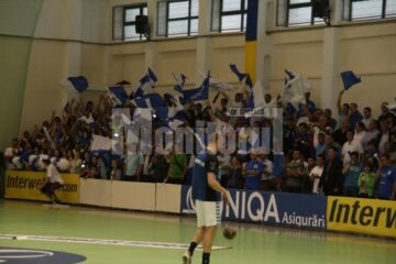 Sucevenii care nu vor avea loc în sala LPS vor putea urmări meciurile de handbal și volei la televizor