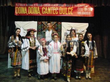 Gura Humorului: Concurenți din 13 județe, pe scena Festivalului Național „Doină, doină, cântec dulce”