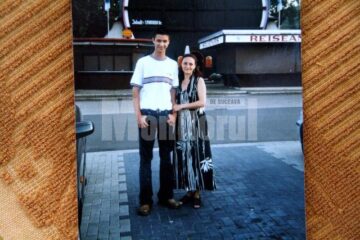 Ciprian Iulian Pînzaru alături de mama sa, în vremurile când amândoi erau sănătoși