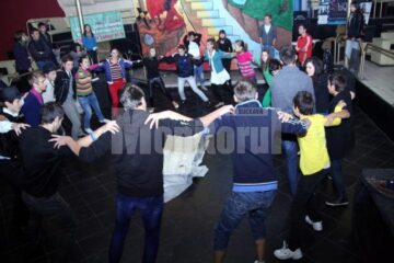 Intrarea la bal, 20 de lei - pret de criza