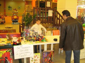 Afaceriști la câțiva ani: Reclame nostime și multe zâmbete la „Târgul de Jucării” de la Iulius Mall