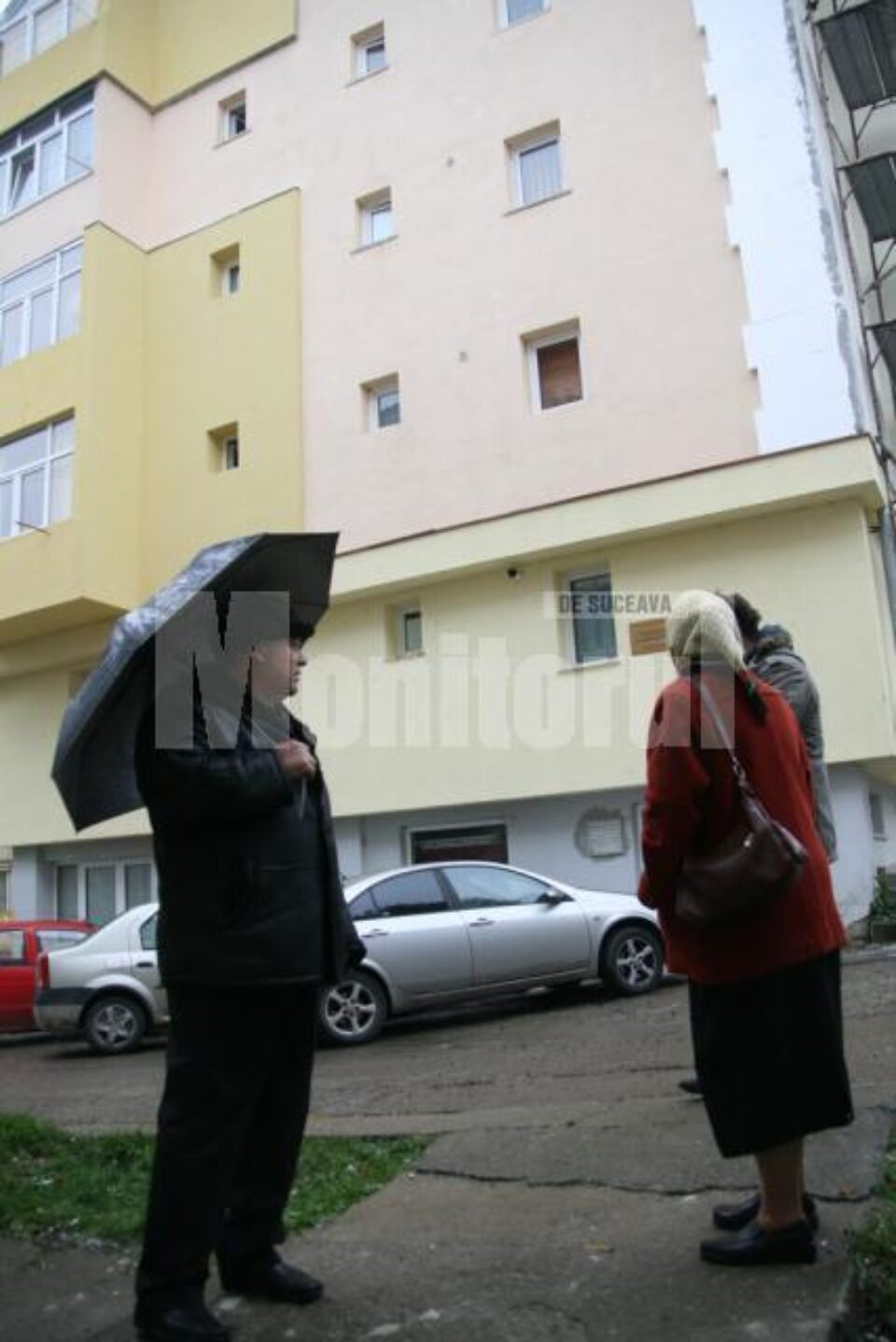 Unul dintre proprietarii mașinilor avariate în urma căzăturii victimei