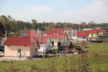 Case pentru sinistrați, făcute de Arhiepiscopia Sucevei și Radăuților