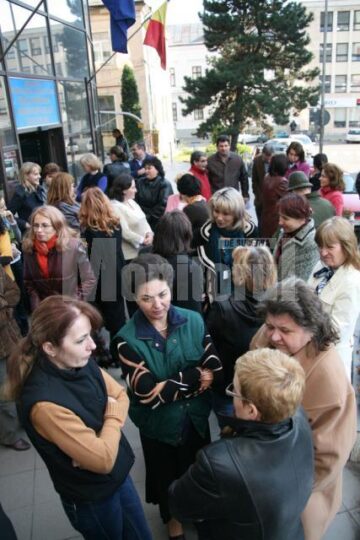 Protest: Miting spontan al finanțiștilor suceveni