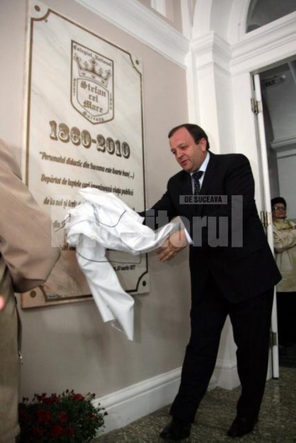 Aniversare: Placă omagială, dezvelită la Colegiul Național „Ștefan cel Mare”
