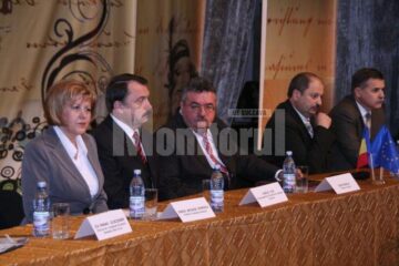 Colegiul Național „Ștefan cel Mare”: Actuali și foști profesori și elevi ai liceului, omagiați la ceas aniversar